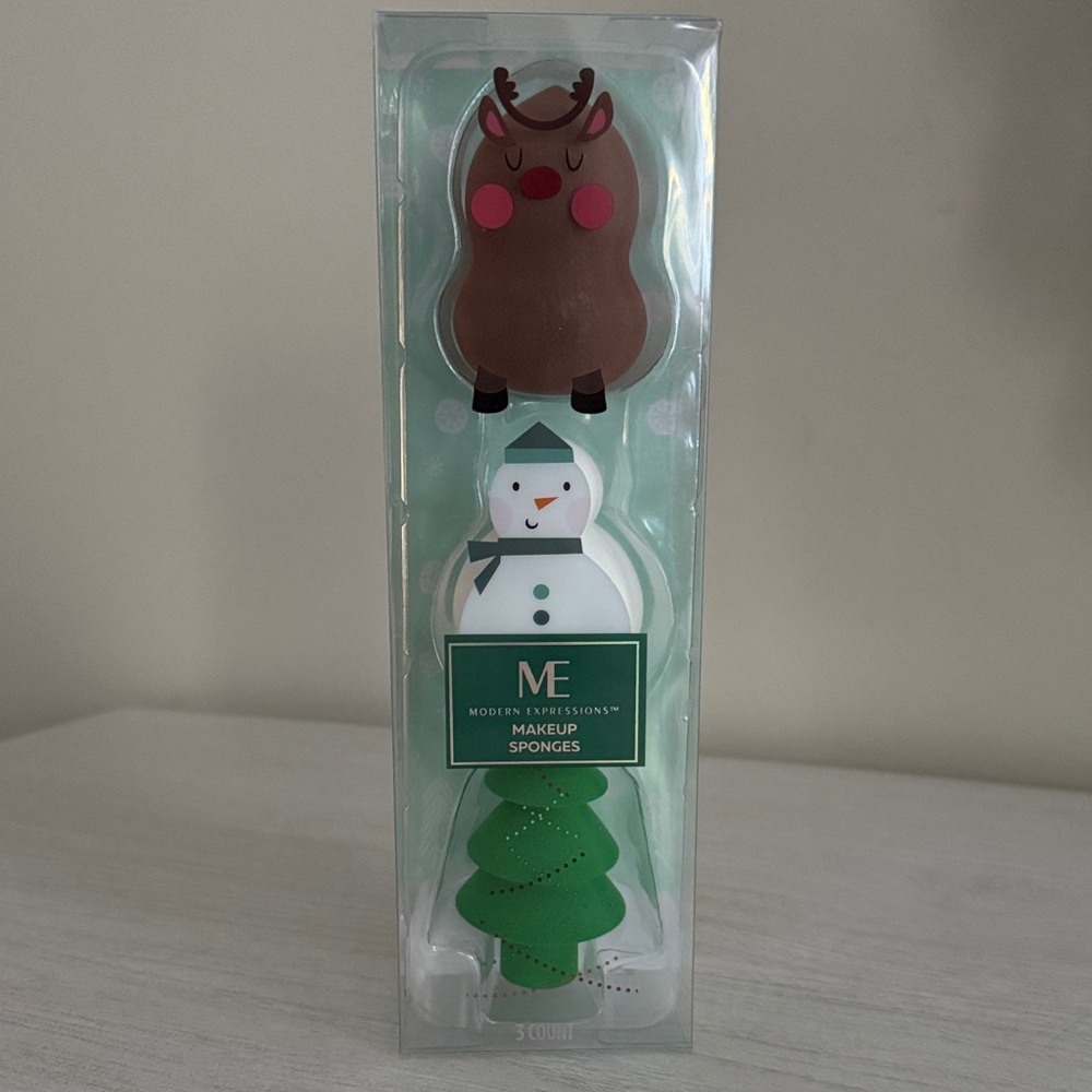 ME Holiday Makeup Sponge Set - Brown, White, Green